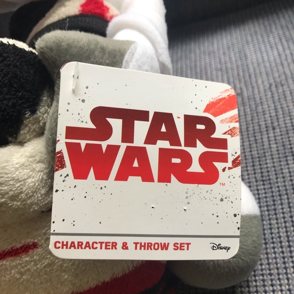 Disney Stars Wars Imperial Trooper & Throw Set NWT - Picture 5 of 8